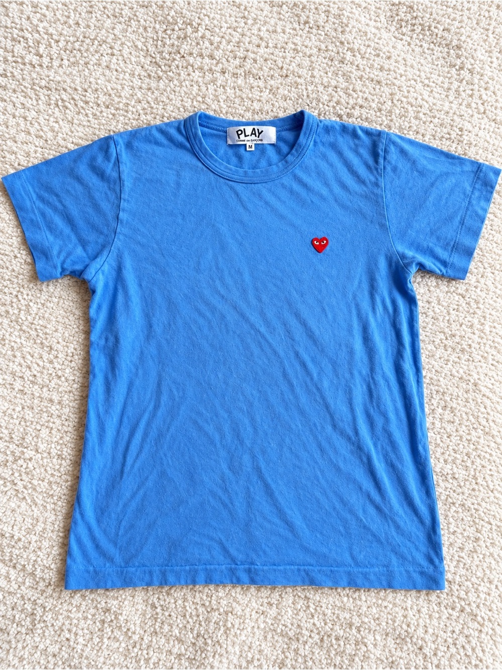 Comme des Garçons PLAY Blue Red Heart T-Shirt | Size M